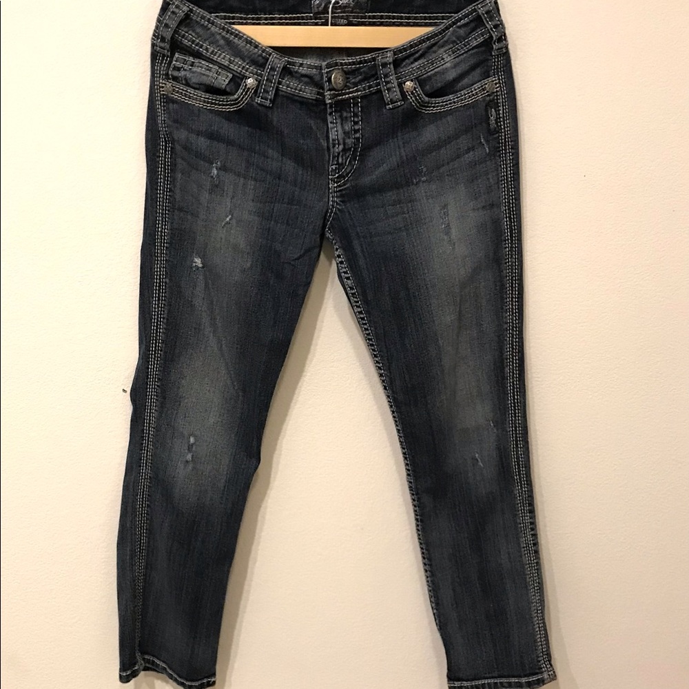 Silver Jeans Twisted Capri Size 28 Medium Wash